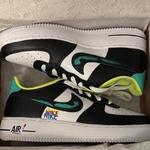 Nike Kids Air Force 1 LV8 (GS)